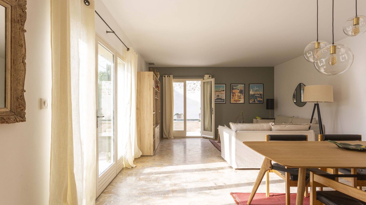 Fontvieille House | Village house with swimming pool in the Alpilles