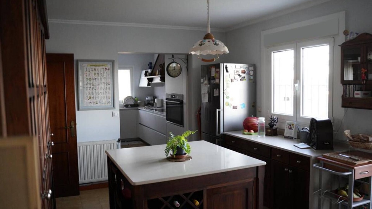 Valdovino House | Village house with large garden near the beach