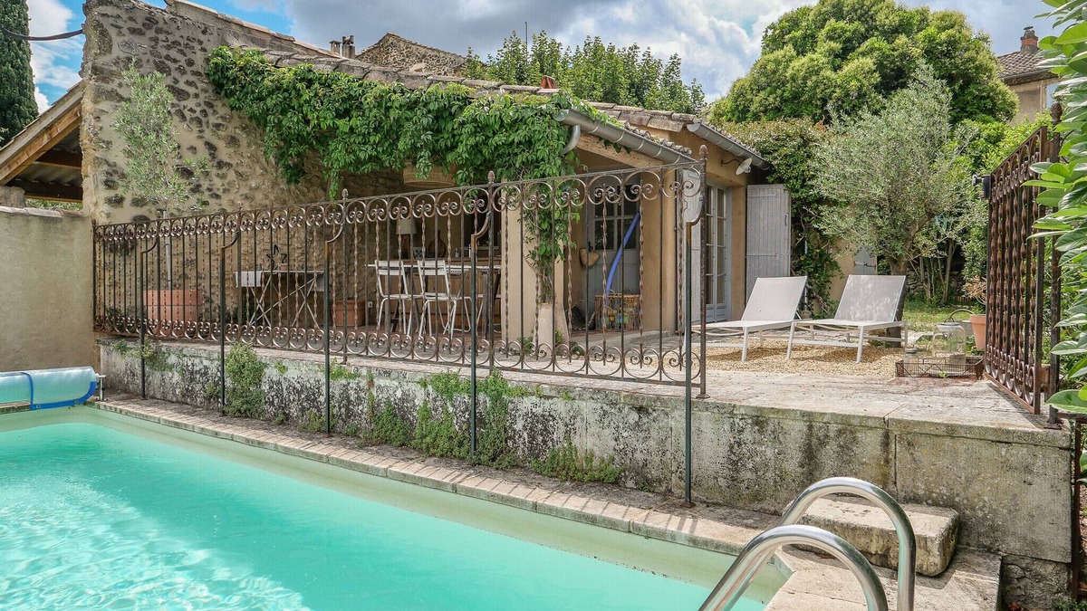 Rochegude Ski Chalet | Village house with swimming pool and pétanque court – Rochegude, Drôme Provençale