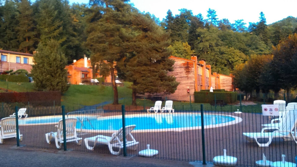 Vorey Ski Chalet | Village of lodgings on the banks of the Loire