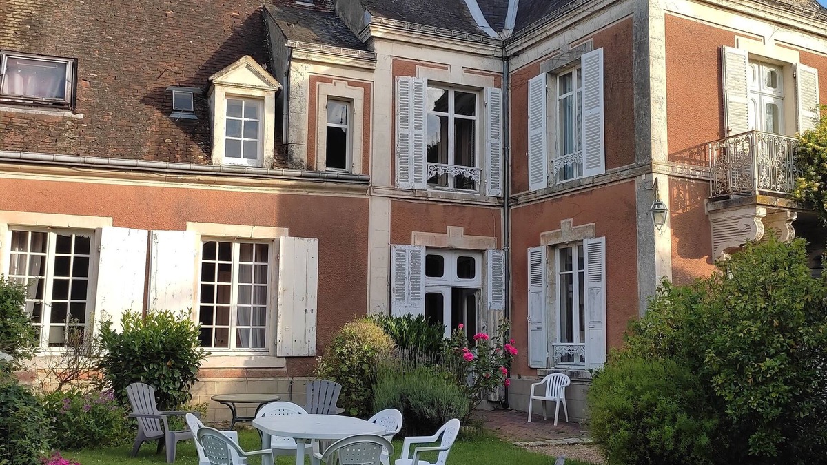 Bretoncelles House | Village property in the Perche region with basic shops and SNCF train station.