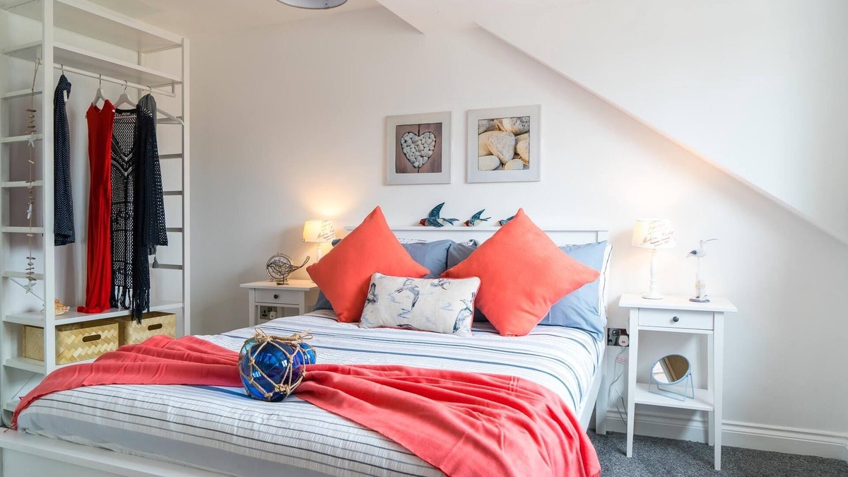 Shaldon House | Village property with parking and sunny enclosed courtyard garden
