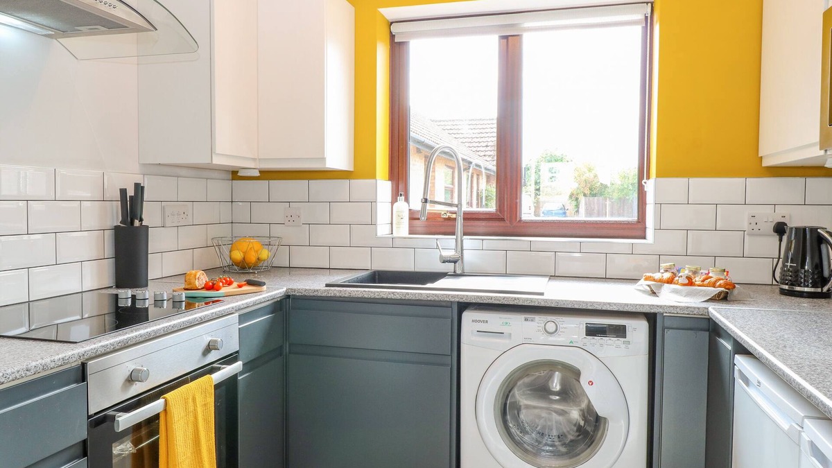 Littleport Cottage | Village Retreat