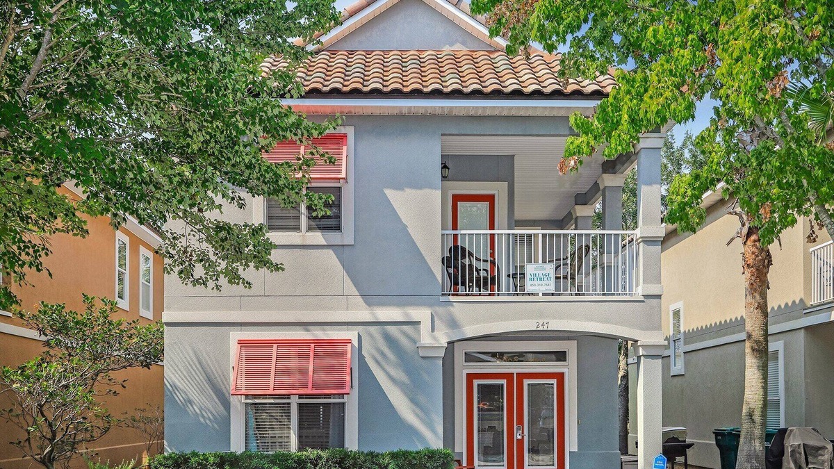 Villages of Crystal Beach House | Village Retreat, Resort Pool and 3 blocks to beach !