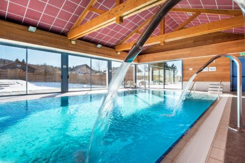 Cerniebaud Hotel | Village vacances Chalet de la Haute-Joux