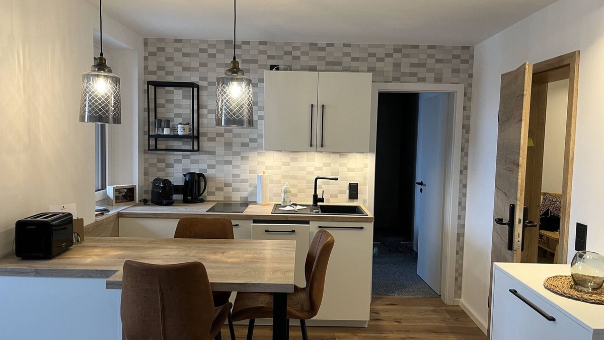 Krauthausen Apartment | Village view apartment - Wyzenborne
