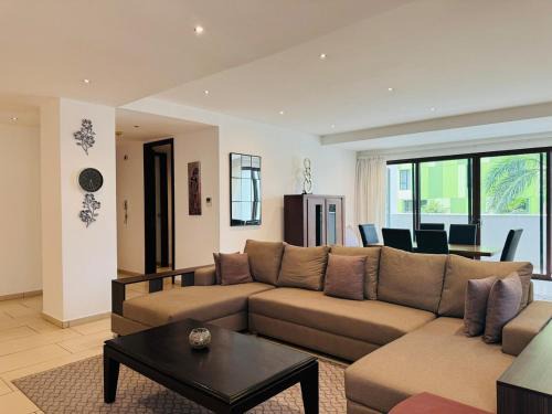 Accra Apartment | Villaggio Vista Furnished 3 bedroom room 1st Floor flat & Service room