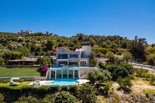 Giannoudion Villa | VillaLime Venue Estate