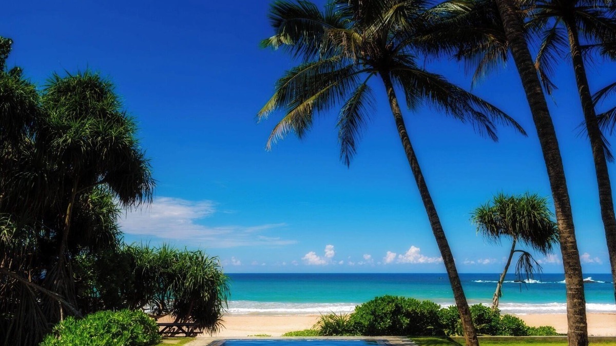 Hikkaduwa Villa | Villananda - Amazing Beachfront Villa with Private Pool