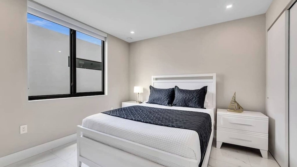 Tarpon River House | *VillaPlaya brand new home, modern style resort!