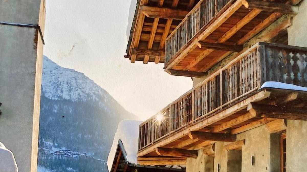 Villaroger Apartment | Villaroger Chalet, Sleeps 2 , Ski to Door