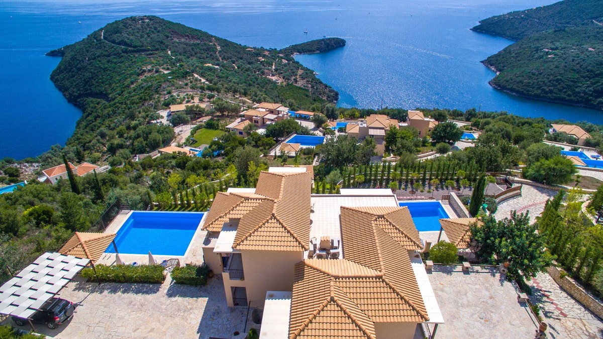 Sivota Villa | VILLAS ADIORA - Luxury Spacious Villas for Big Groups