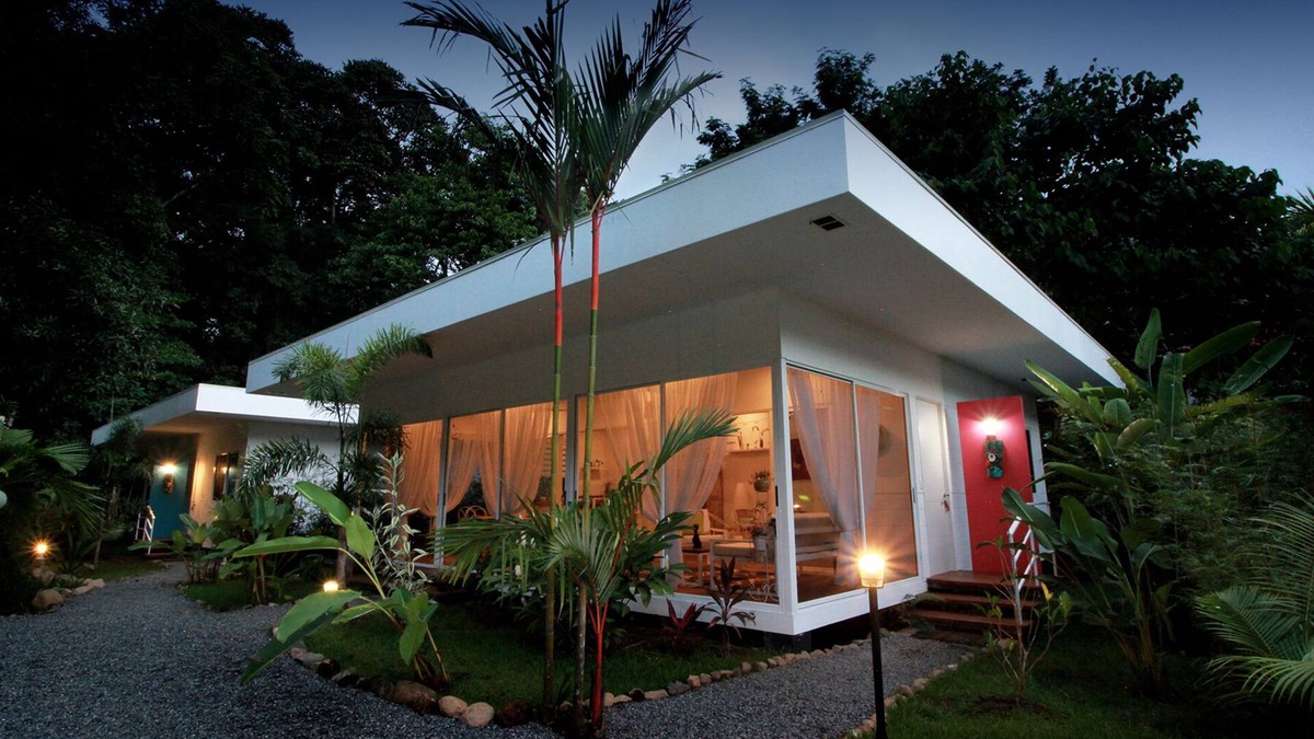 Playa Tortuga Villa | Villas Casa Blanca - Casa Fuchsia
