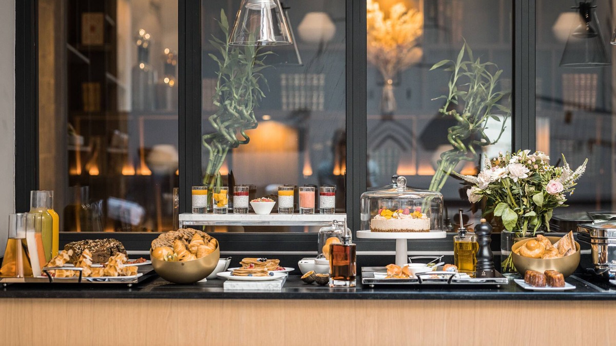 Hotel de Ville - Quinconces Hotel | Villas Foch