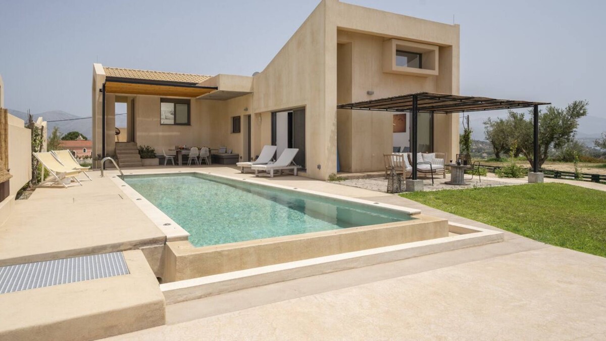 Kefalonia Villa | Villas Mantz - Three Bedroom Villa, Sleeps 6
