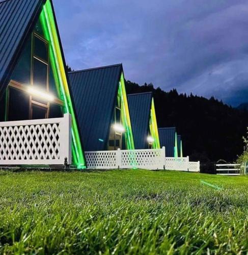 Pejë Ski Chalet | Villat Grand