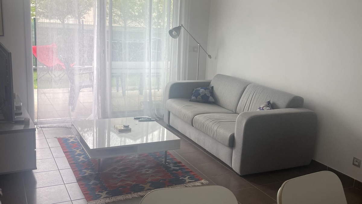 Ville-la-Grand Apartment | Ville-la-grand