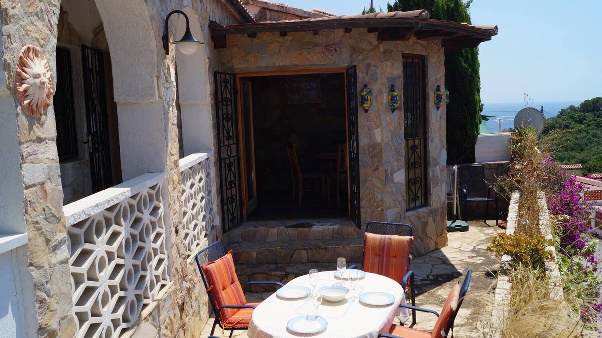 Canyelles Villa | Villenpark Playa Arena House H33