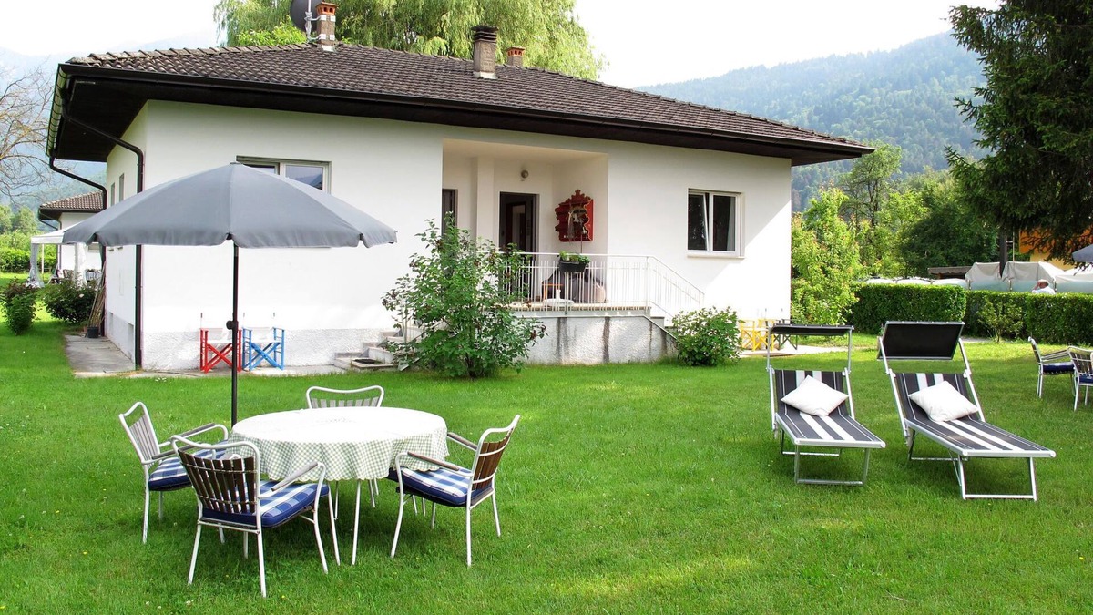 Calceranica al Lago House | Villetta ai Pini by Interhome