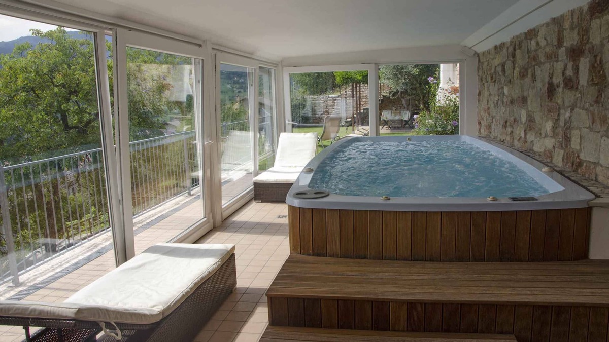Brentonico Villa | Villetta Glicine close to the mountains and Lake Garda (CIPAT 022025-AT-349702)