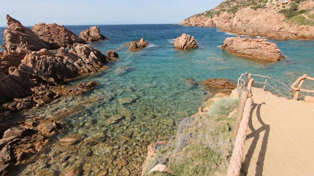 Costa Paradiso Resort | Villetta Quarzo first row on the sea