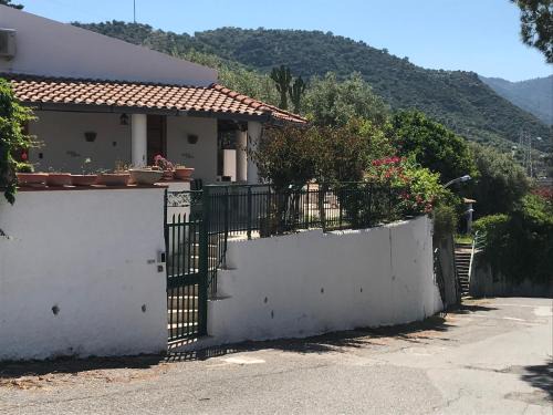 Falcone Villa | Villetta Romeo Casavacanze