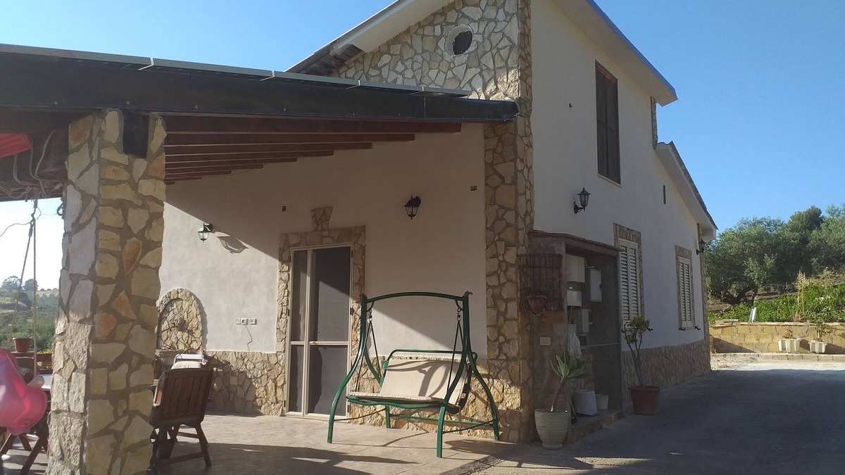 Siculiana House | Villetta Sara immersed in the green of the countryside
