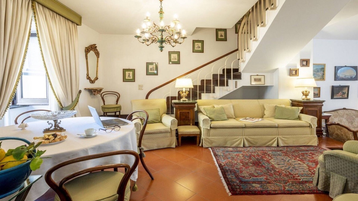 Meta Villa | Villino Il Geranio a house with antique furniture in Sorrentocoast
