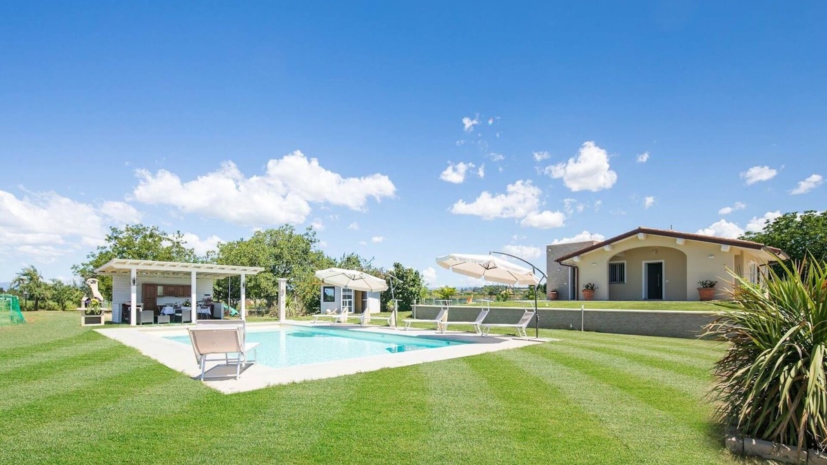 Fucecchio Villa | Villino le Viole In Fucecchio, Tuscany
