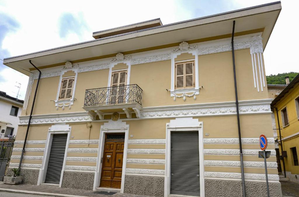 Luco dei Marsi House | Villino Liberty nel cuore della Marsica