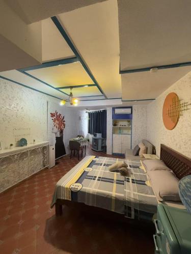 Ermita Night District Apartment | Vincondotel Roxas Ave Manila 1BR Marbella