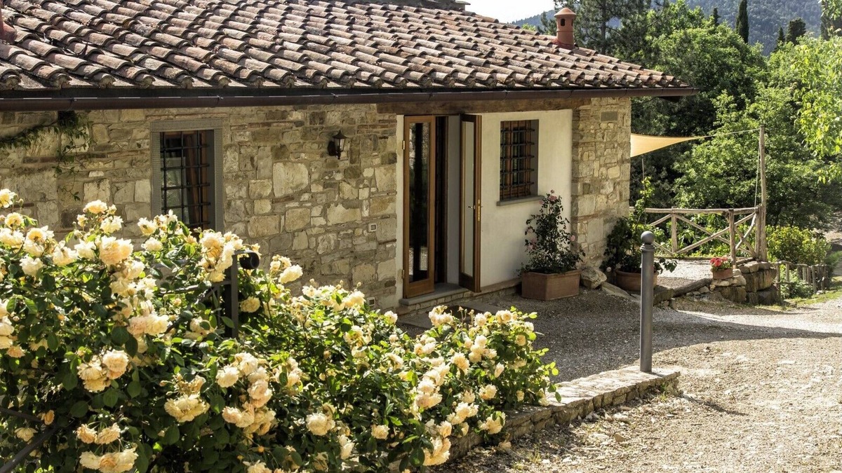Twist House | Vineyard cottage, 30 minutes to Florence