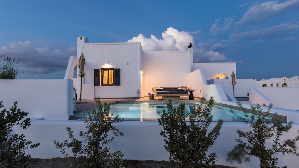 Akrotiri House | Vineyard Exclusive Suites