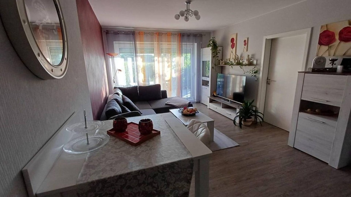 Ockfen Apartment | Vineyard Oasis - Apartment