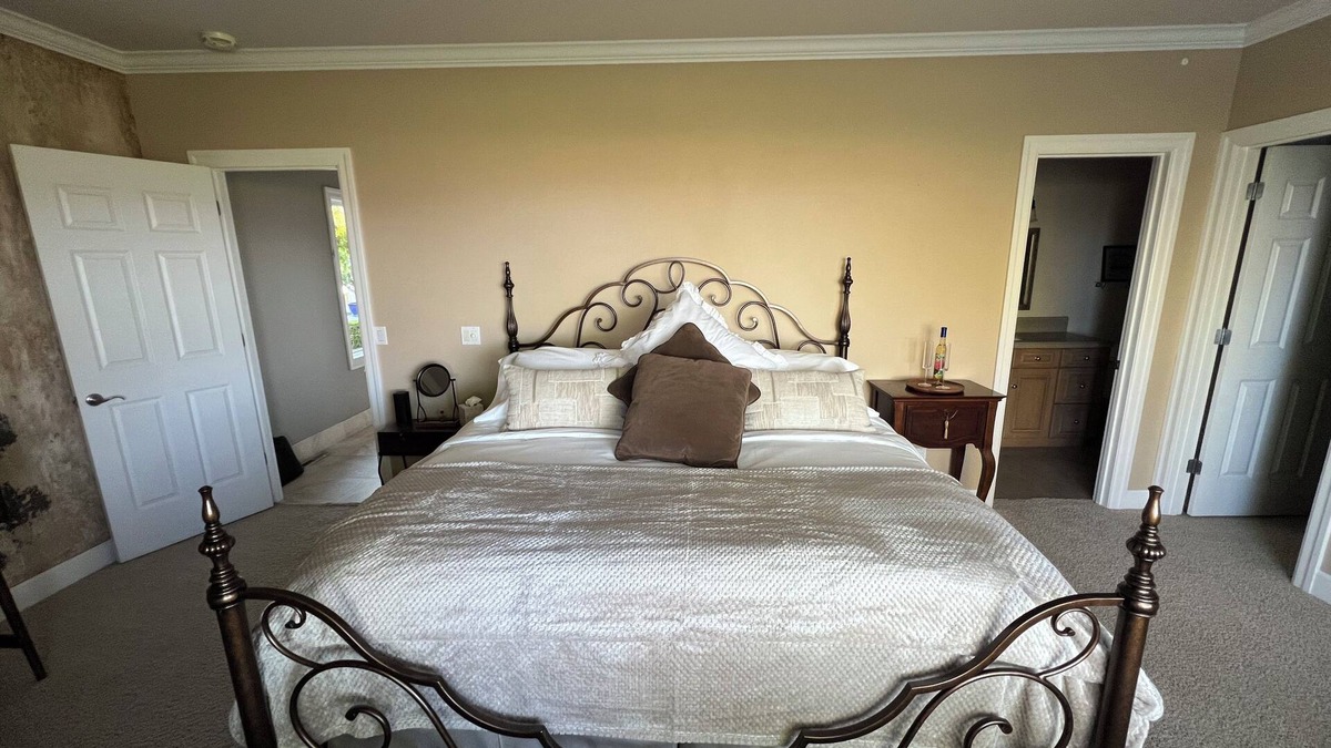 Selah House | Vineyard Suite at Chateau Valhalla