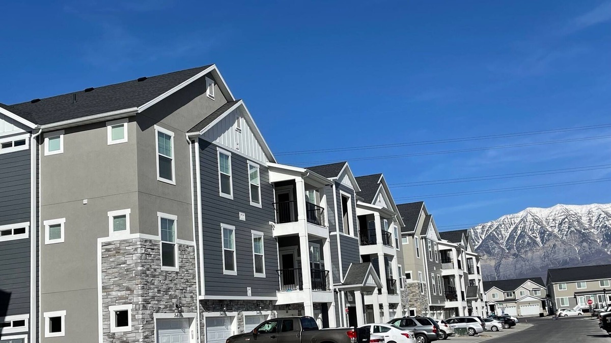 Vineyard Condo | Vineyard UT - Lakeside condo, beautiful views and the perfect get away.