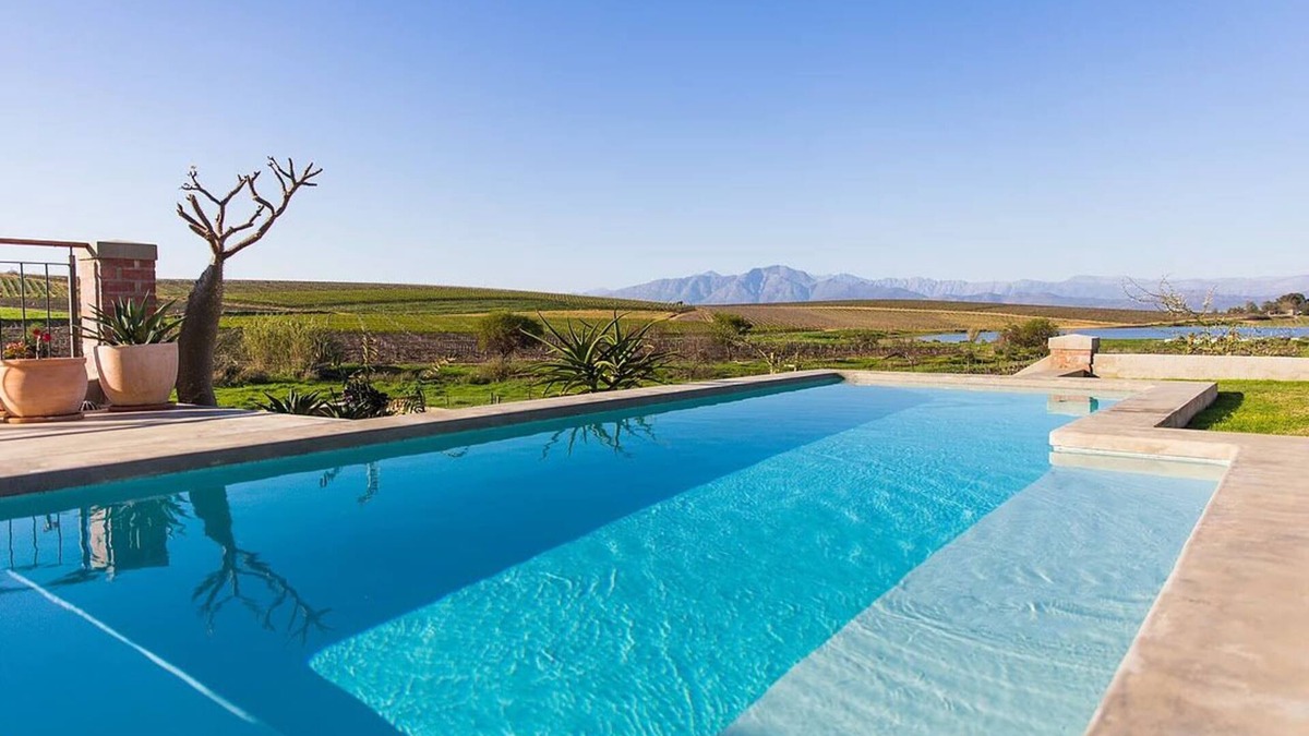 Riebeek Kasteel House | Vineyard Views Country House