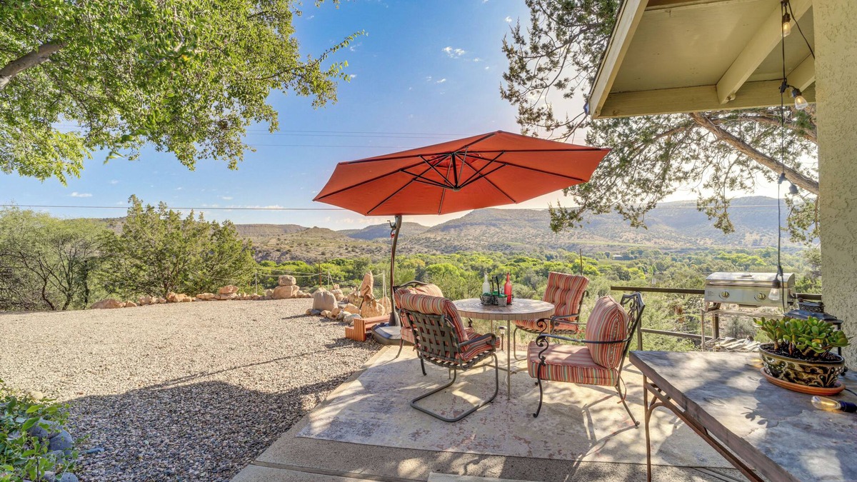 Cornville Cottage | Vineyard Views & Sauna at Cornville Home!