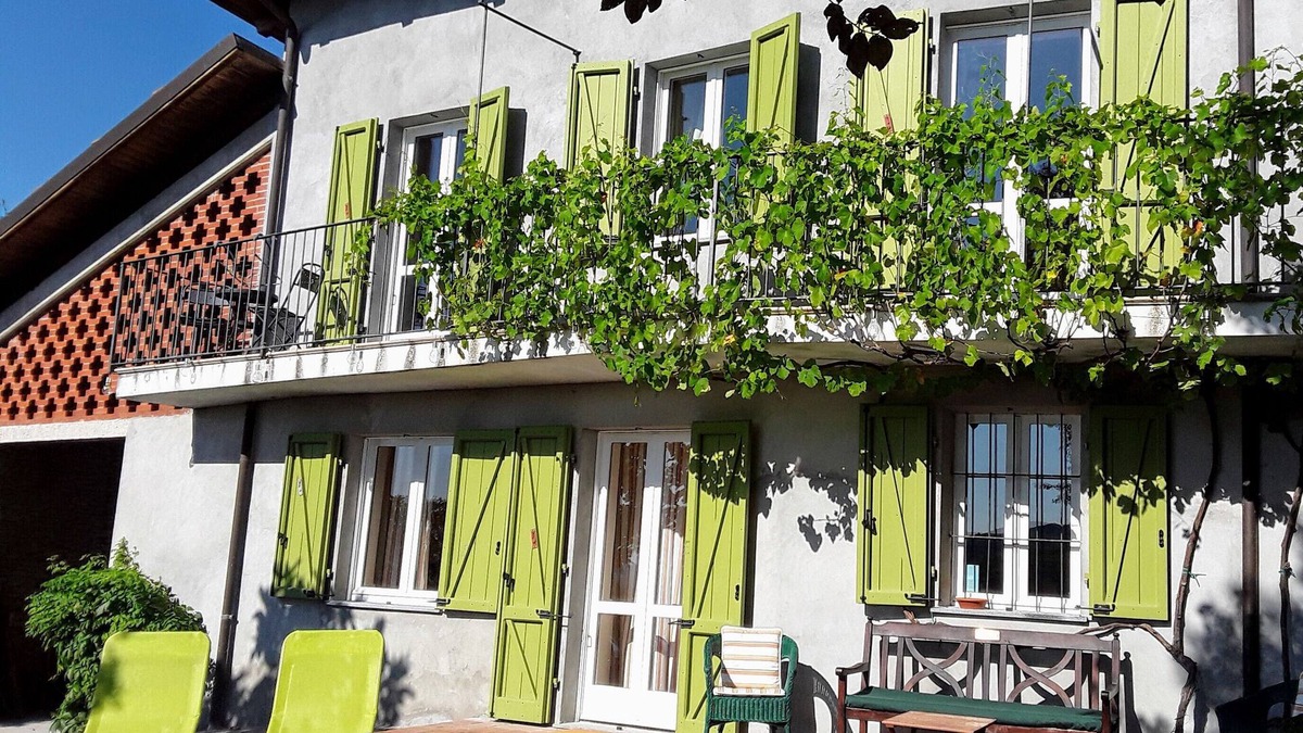 Canelli House | Vineyard villa, stay at a traditional cascina on a tranquil hillside
