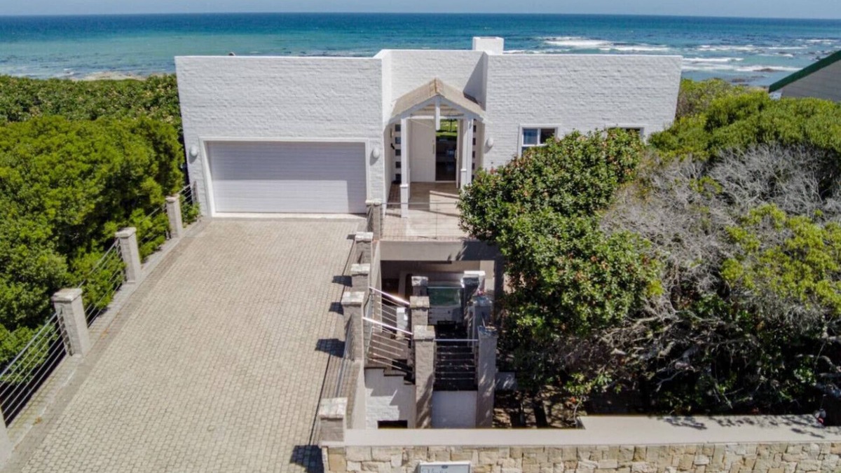 Franskraal House | Vinho Verde | Splendid sea view | Jacuzzi