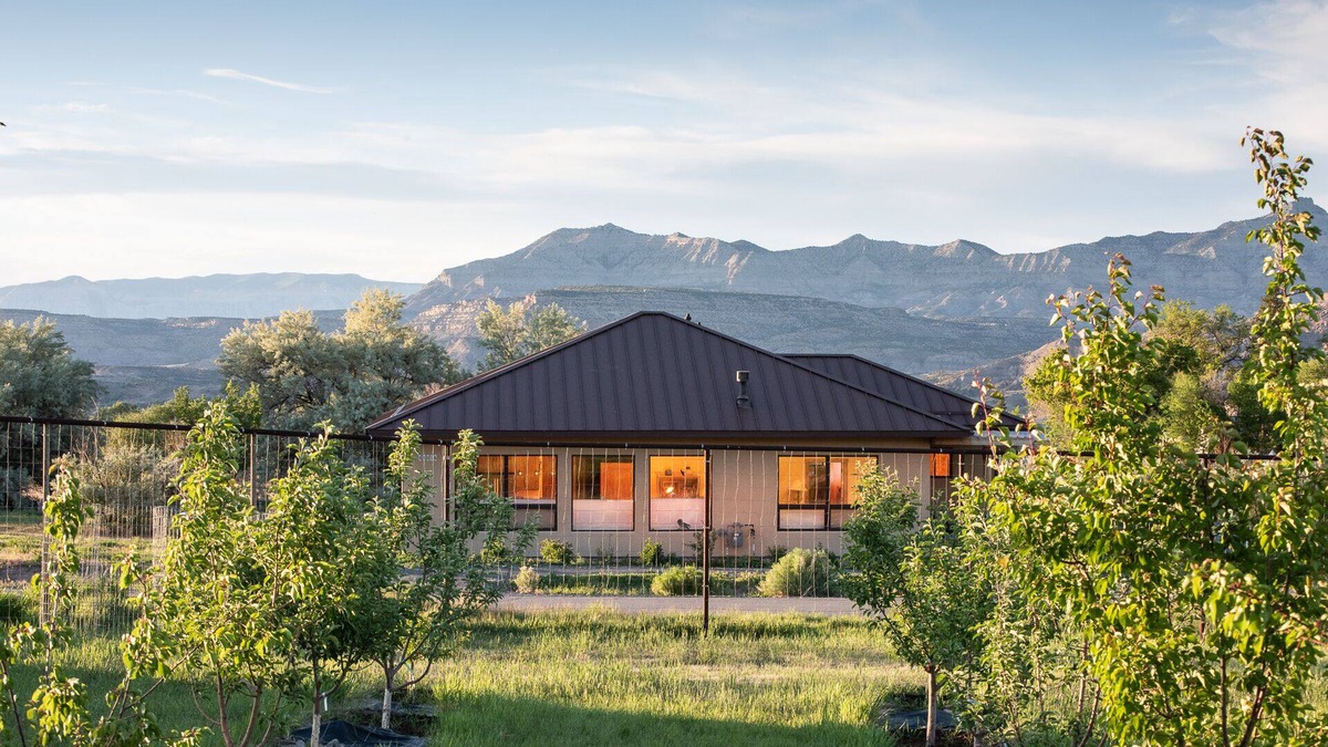 Mesa House | Vini's Place- A Cool Creek Retreat