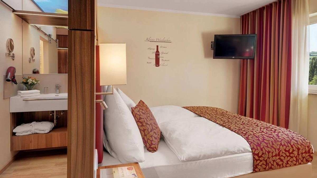 Asselheim House | Vinotel Double Room - Pfalzhotel Asselheim