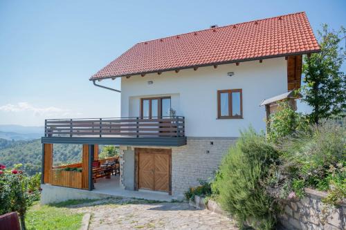 Bostanj House | Vinotoč pri Jožici
