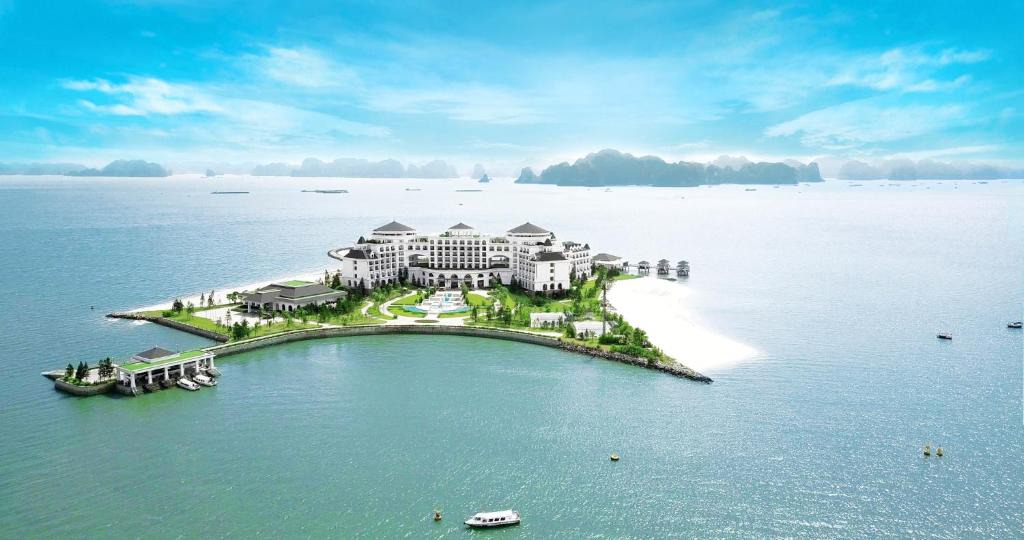 Bai Chay Resort | Vinpearl Resort & Spa Ha Long