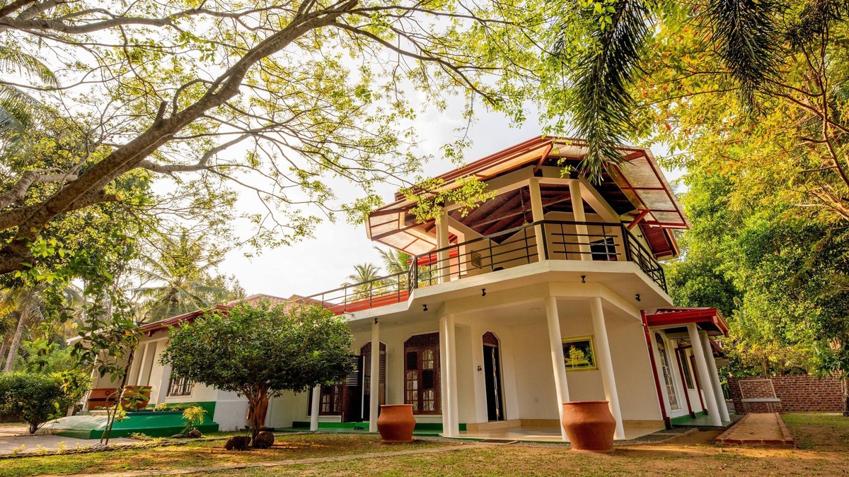 Narammala Villa | VinSri Villa 3-bedroom villa in brilliant Kadahapola with WiFi, fitness room, AC