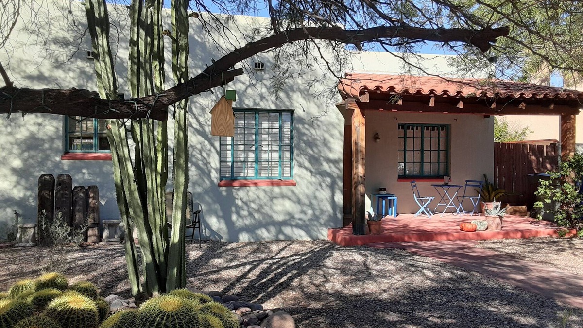Blenman-Elm House | Vintage 1931 home in historic neighborhood just 1 block from UA, w/pool, views