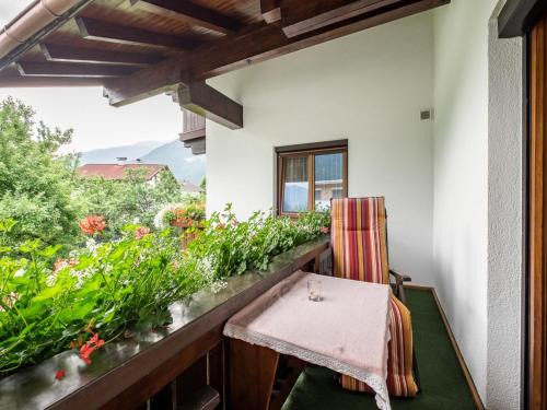 Kapfing Apartment | Vintage Apartment in Fügen near Ski Area