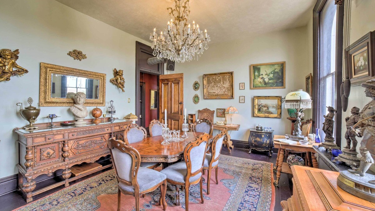 La Porte Apartment | Vintage Apartment in Historic Downtown La Porte!
