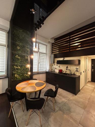 City Centre Apartment | Vintage Bracka Loft Apartment
