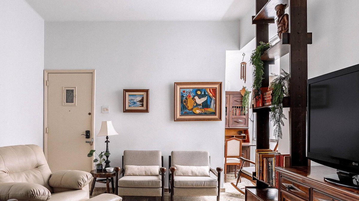 Flamengo Apartment | Vintage Charm: 3 BR Flamengo RJ, 3 min to Metro